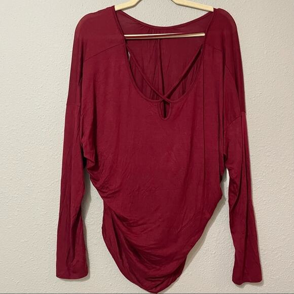 Francesca’s Burgundy Long Sleeve Draped Front Keyhole Back Blouse Womens L Fall - Picture 4 of 8